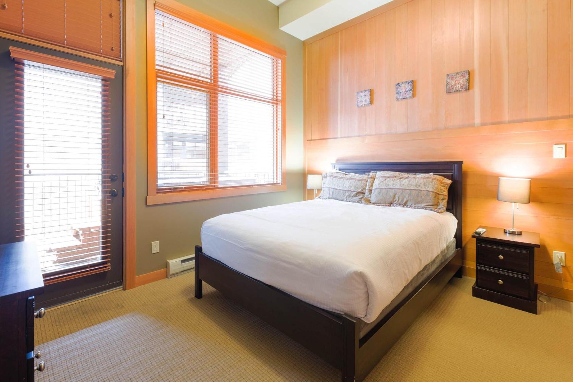 Slalom Creek Three Bedrooms Rossland Esterno foto